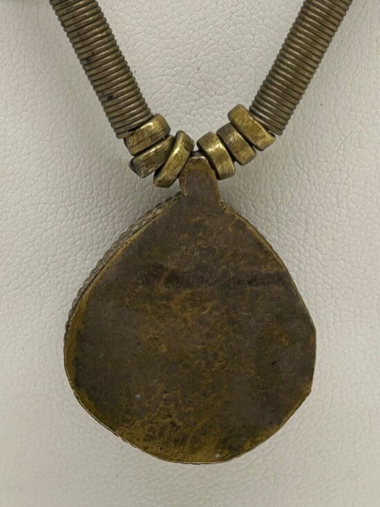 Vintage Bloodstone Jasper Pendant Necklace Green Ethnic Brass Beads Tribal - Picture 11 of 15